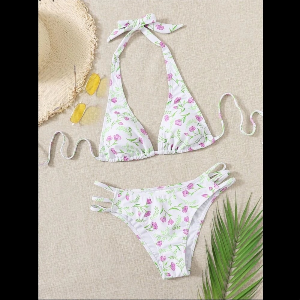WHITE FLORAL BIKINI SET (SMALL)